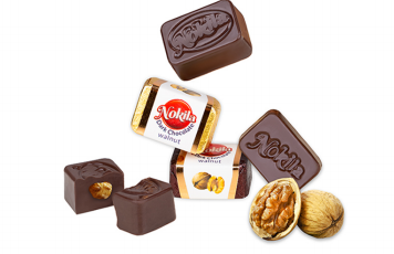 شکلات تلخ با مغز کامل گردو