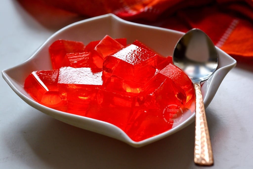 ژله: دسر محبوب و رنگارنگ